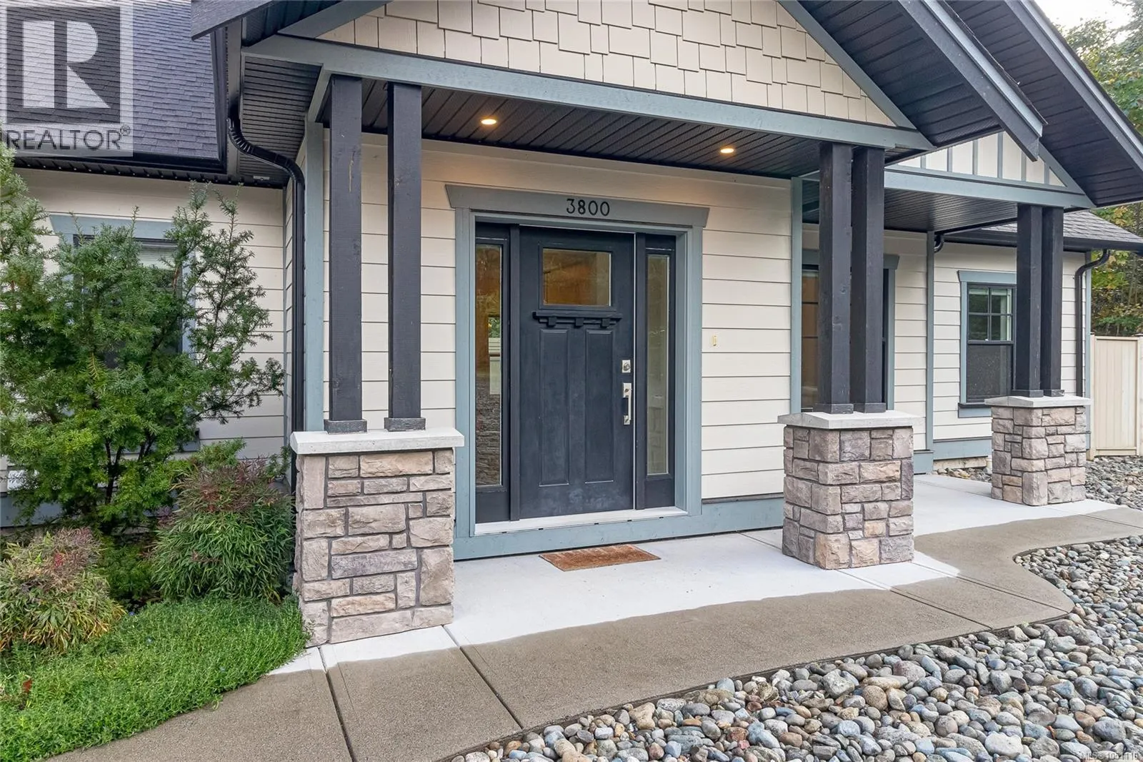 3800 Creekside Dr