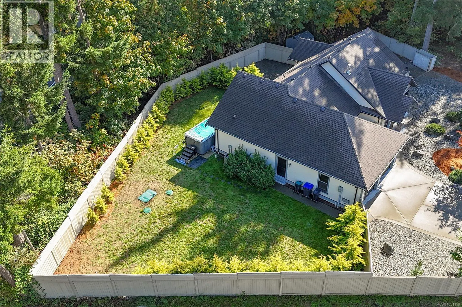 3800 Creekside Dr