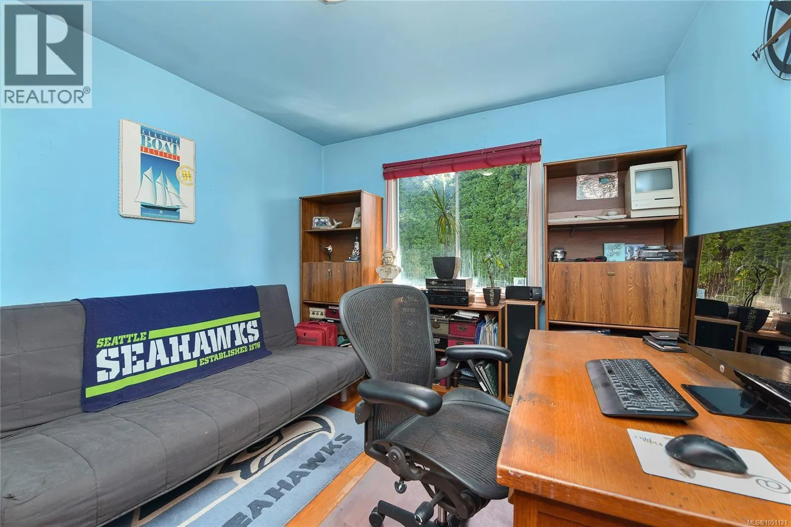 1113 Esquimalt Rd