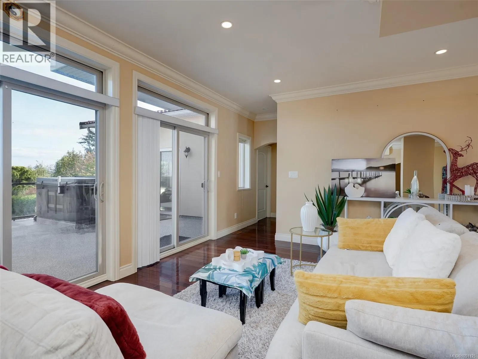 8639 Bourne Terr