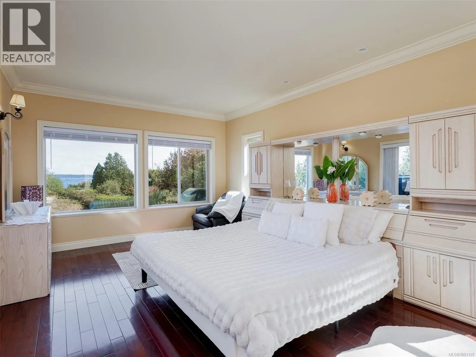 8639 Bourne Terr
