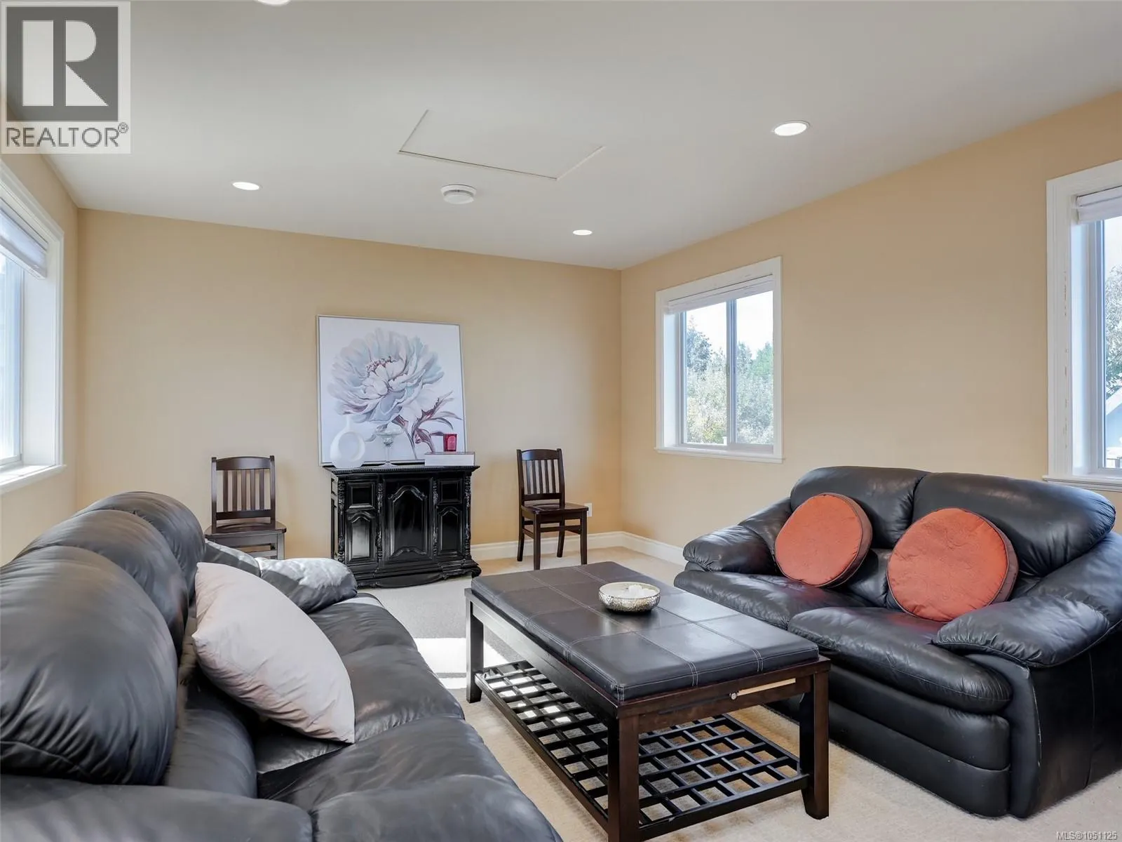 8639 Bourne Terr