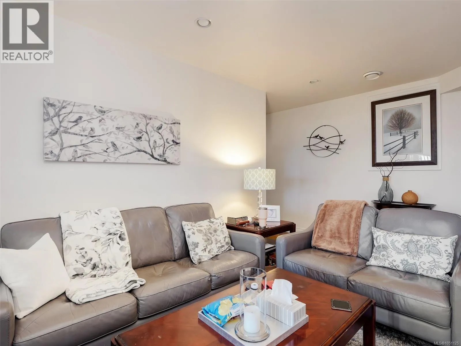 8639 Bourne Terr