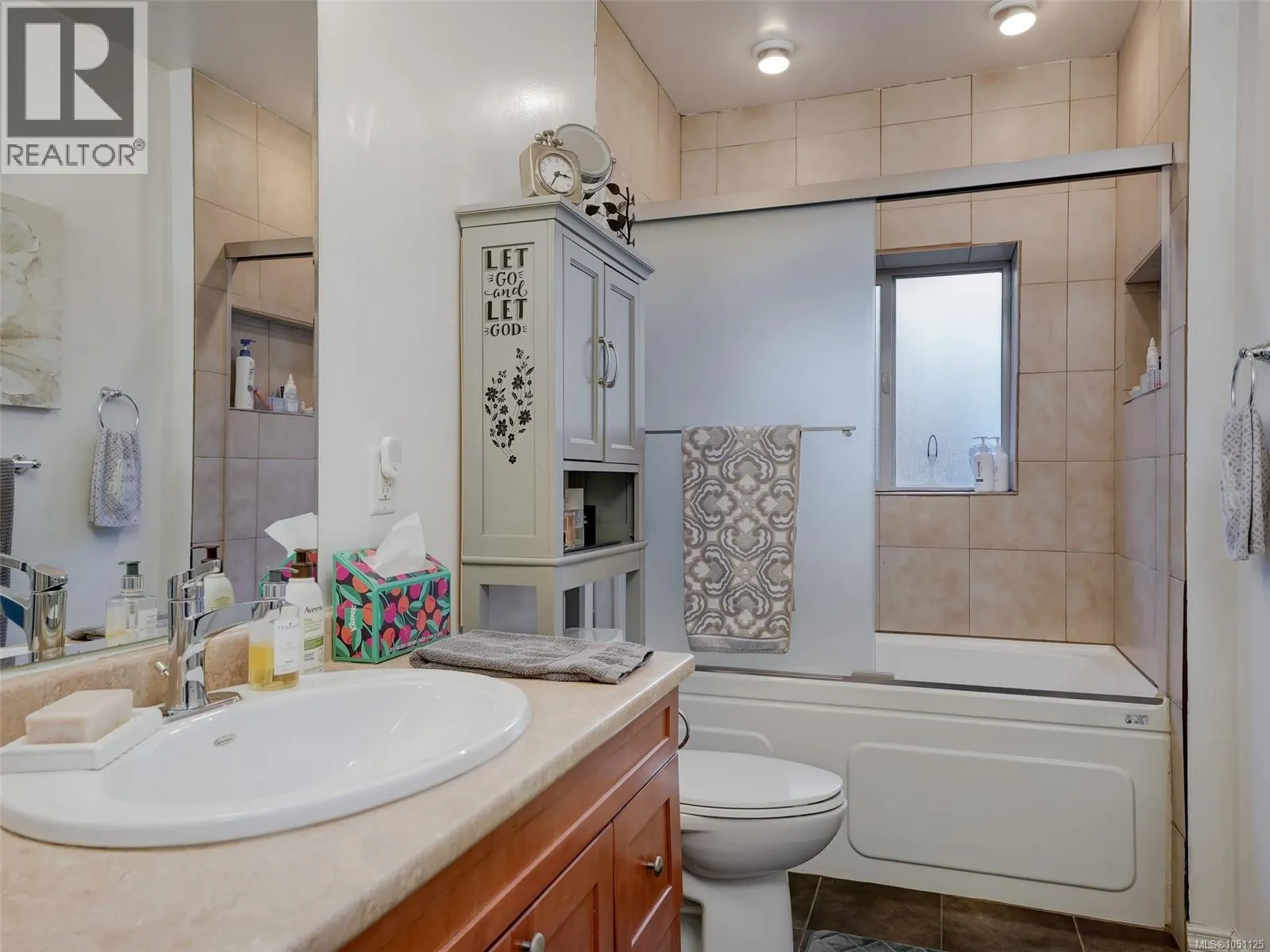 8639 Bourne Terr