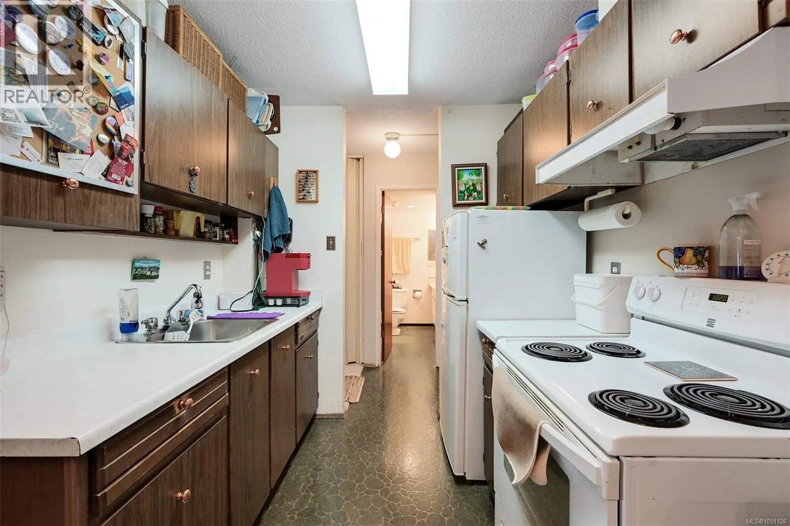 1803 647 Michigan St