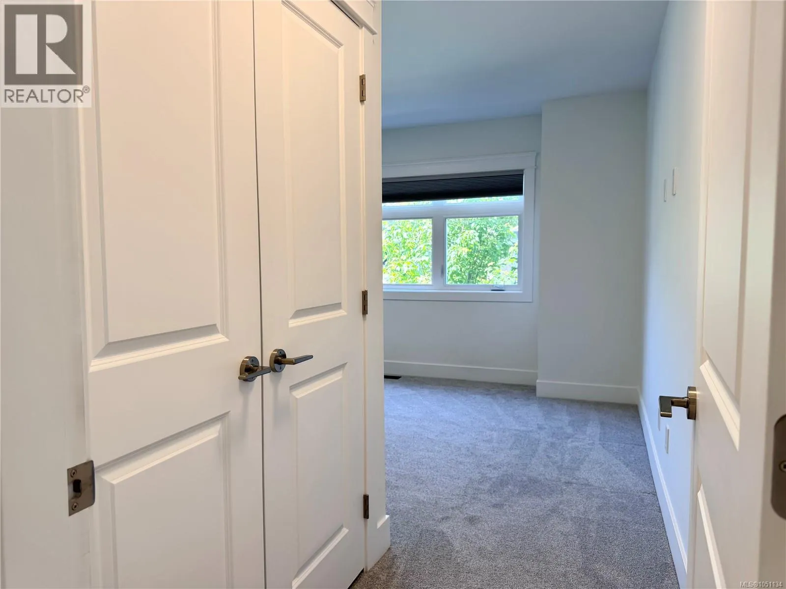 105 5160 Hammond Bay Rd