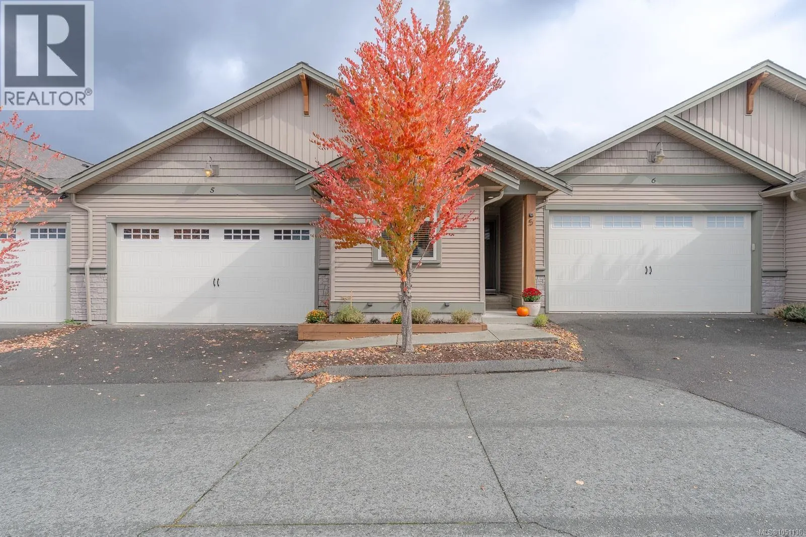 5 3774 12th Ave