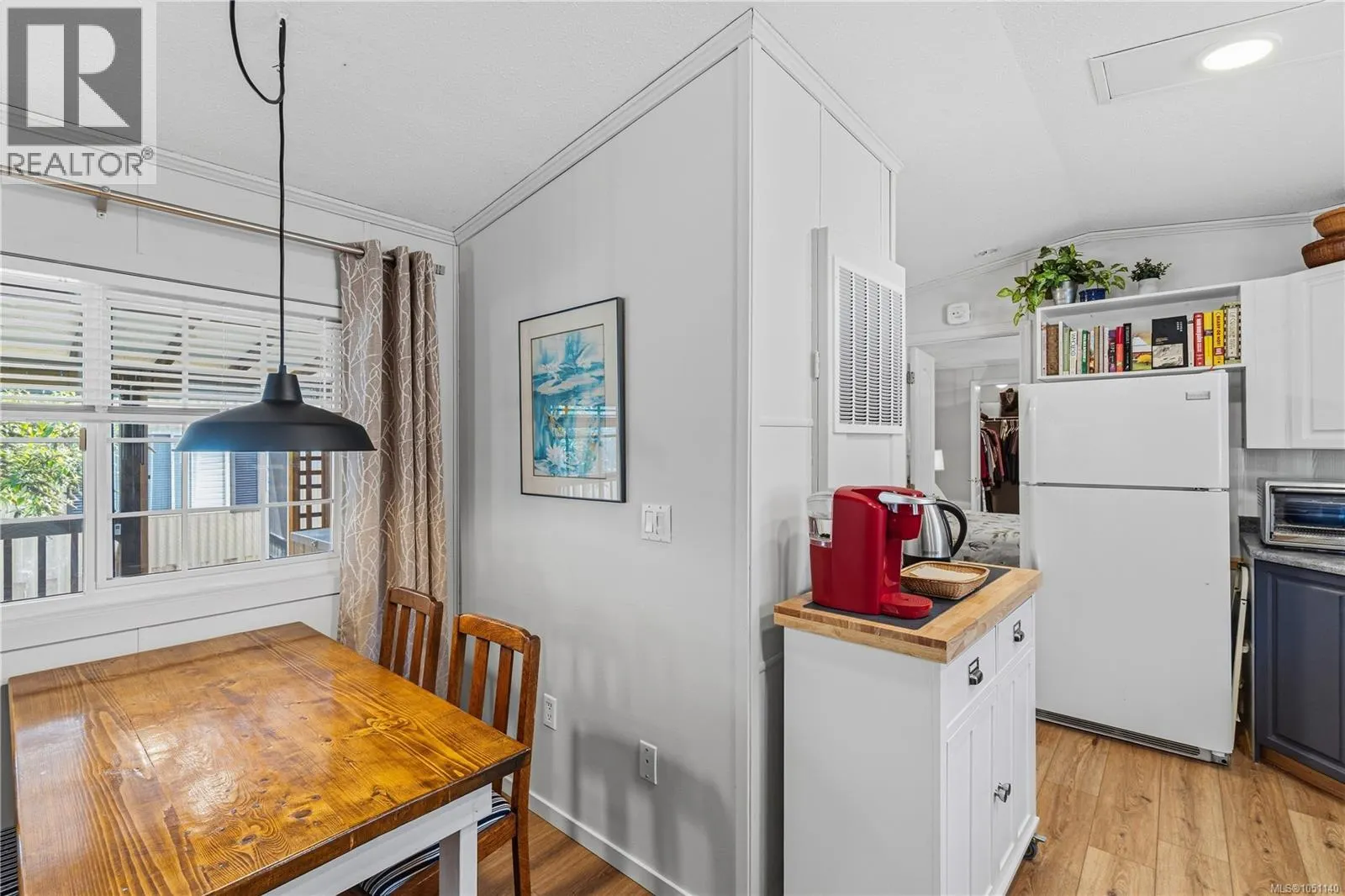219 2465 Apollo Dr