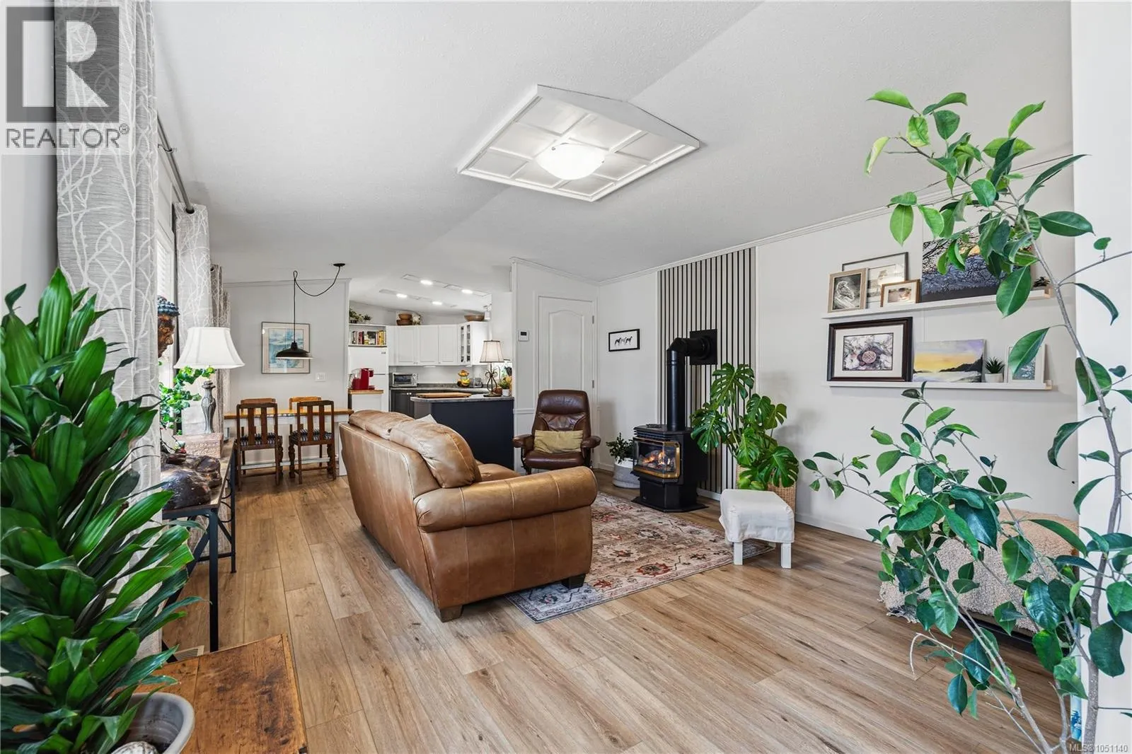 219 2465 Apollo Dr
