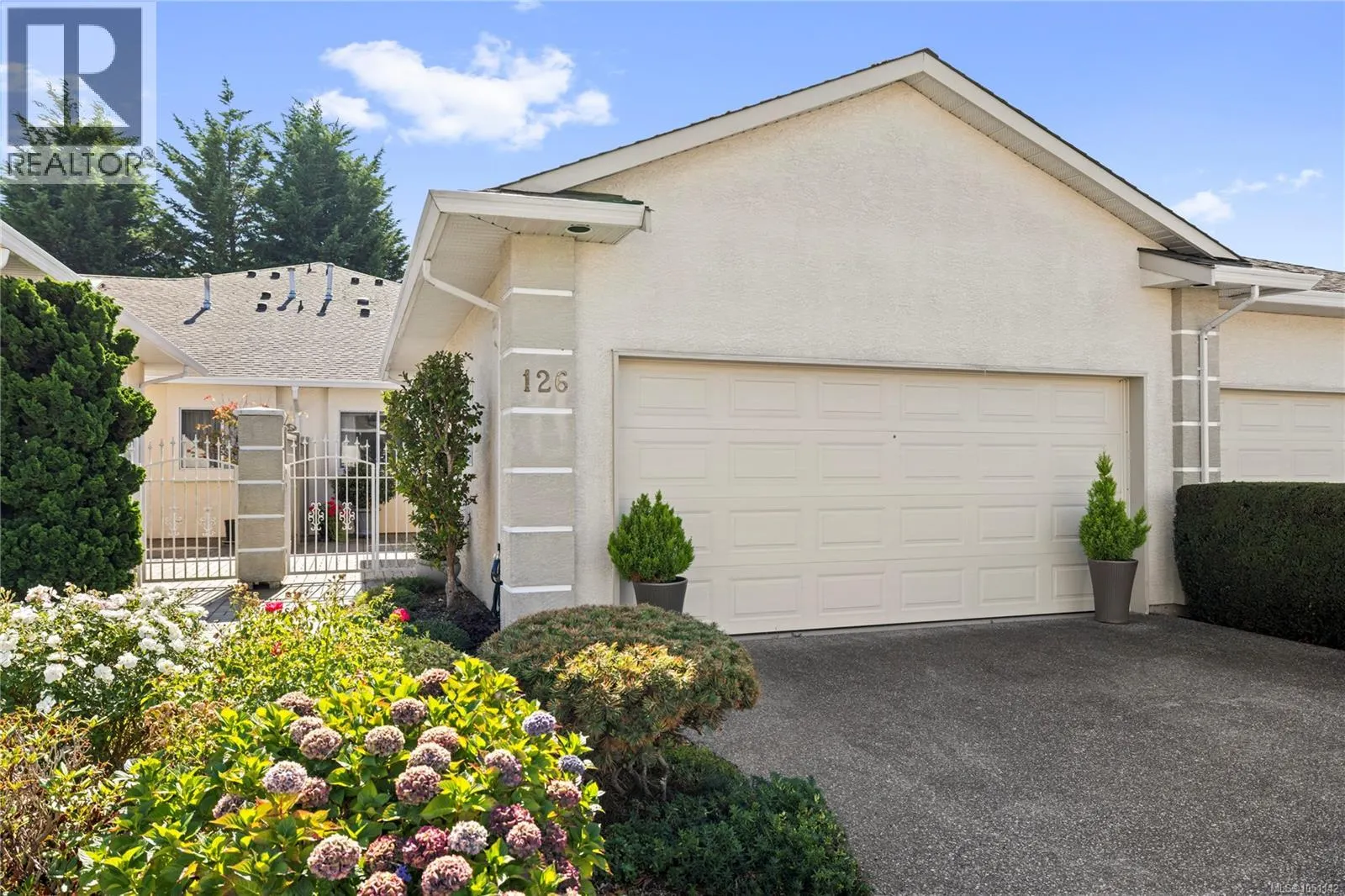 126 Ocean Walk Dr