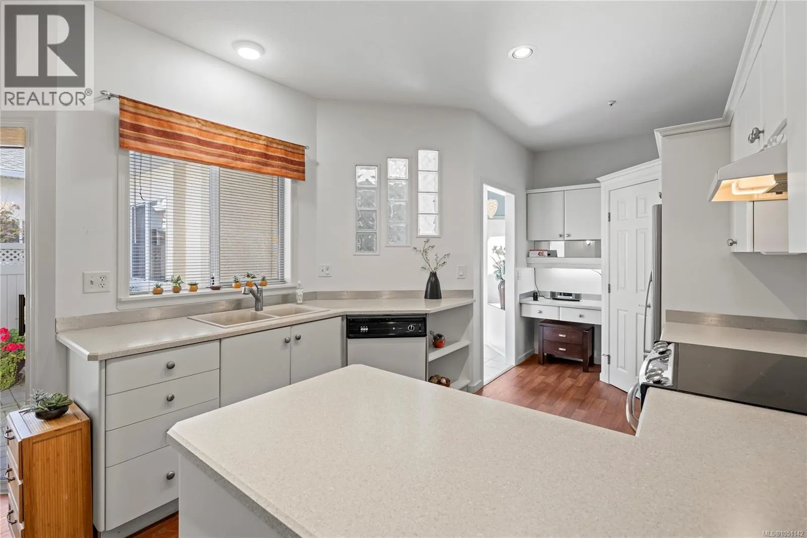 126 Ocean Walk Dr