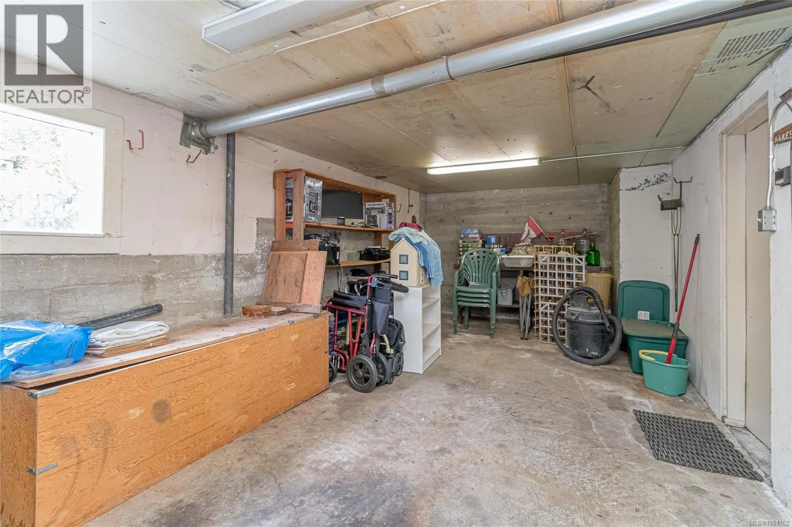 1280 Tracksell Ave