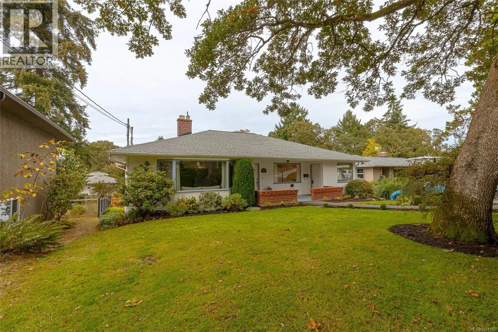 1280 Tracksell Ave