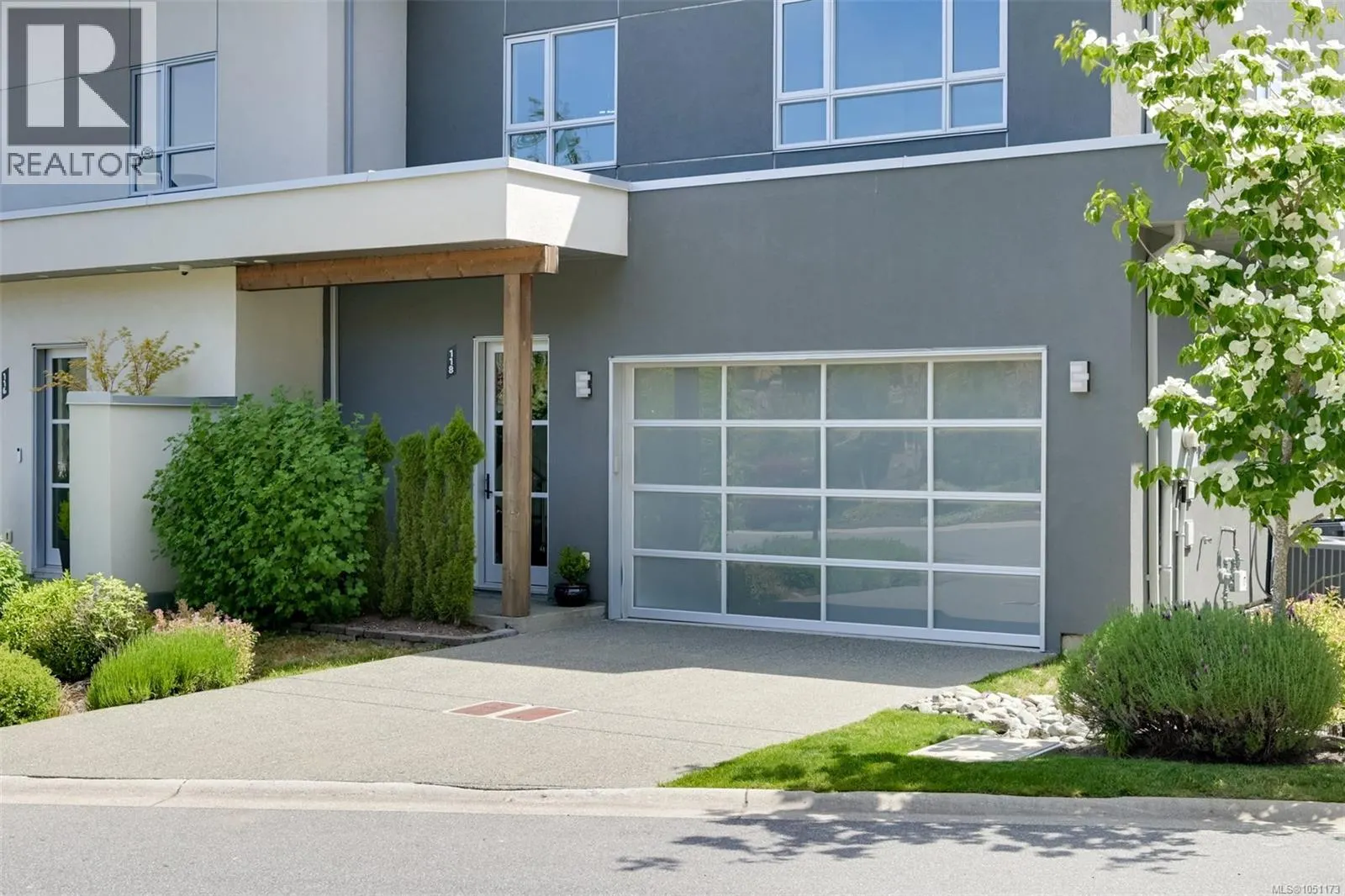 118 539 Delora Dr