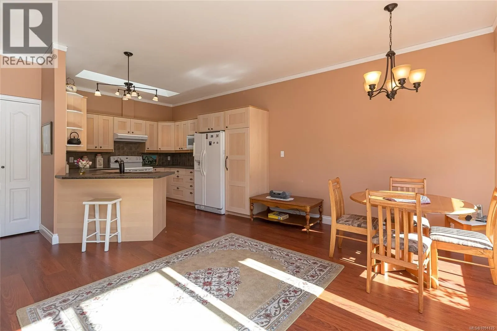 13 4318 Emily Carr Dr