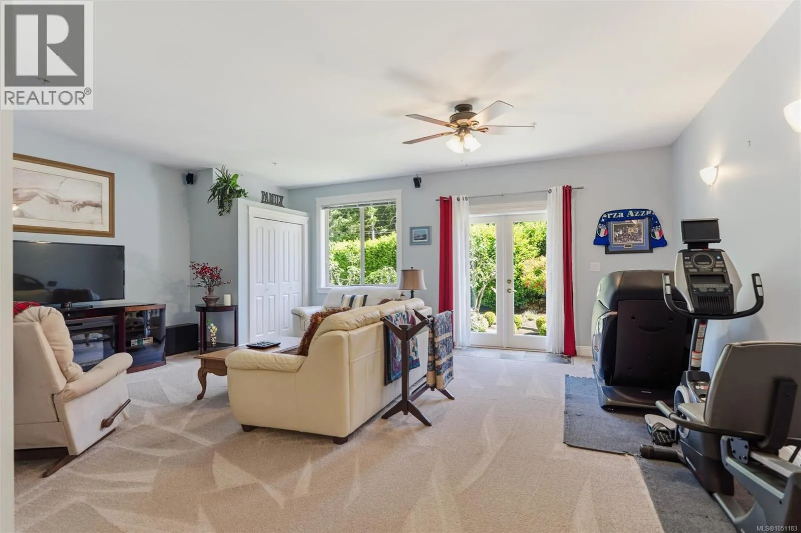 2989 Lakewood Pl