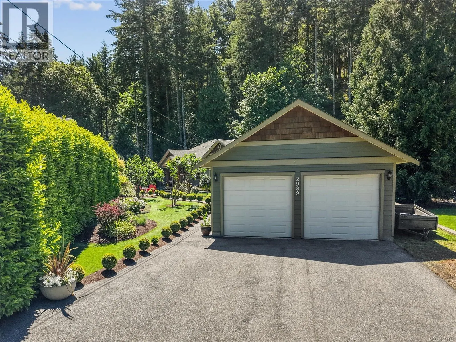 2989 Lakewood Pl