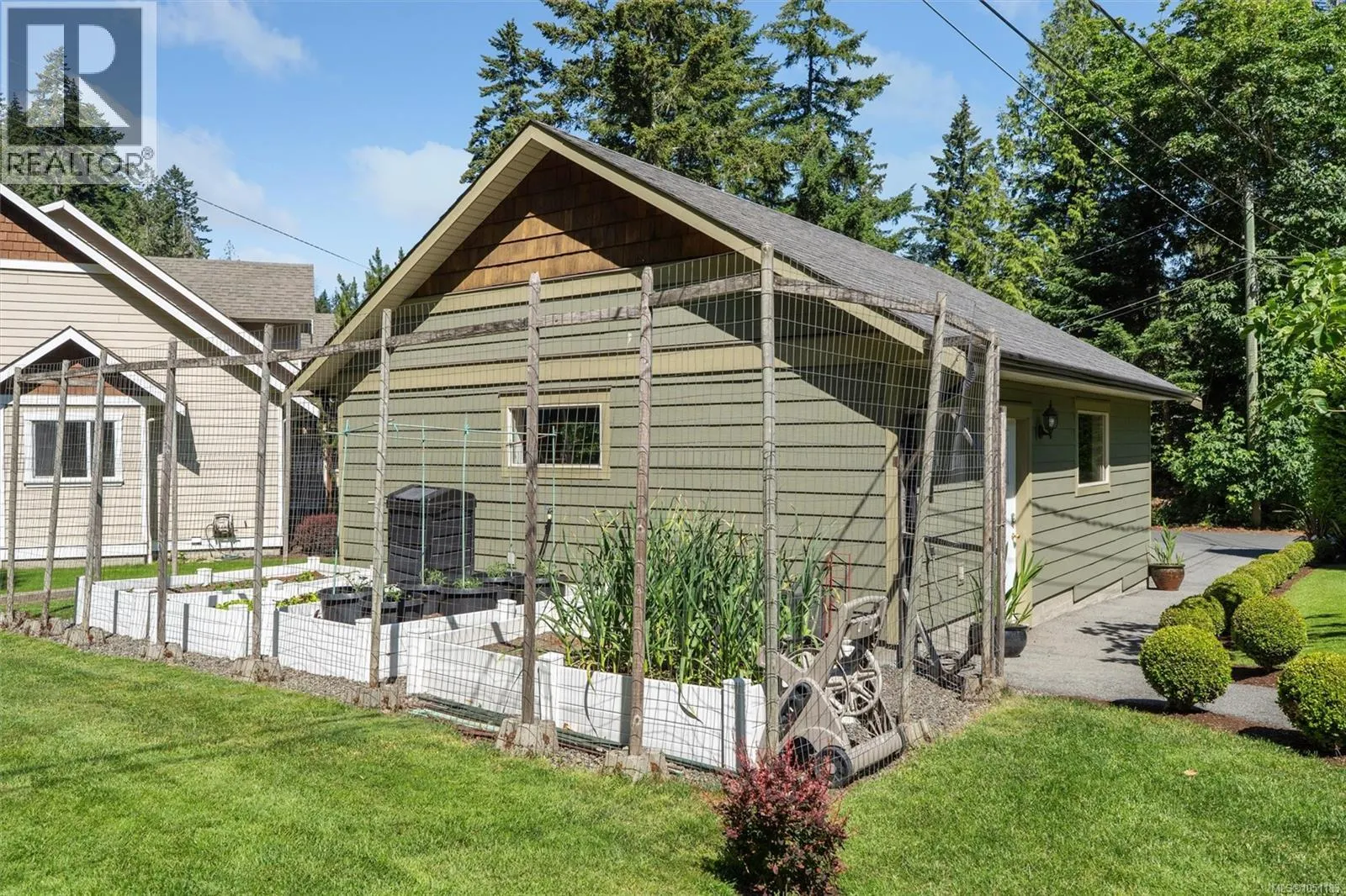 2989 Lakewood Pl