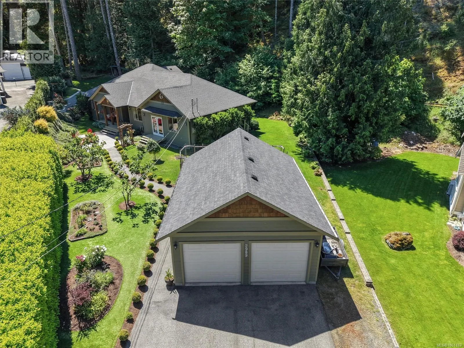 2989 Lakewood Pl