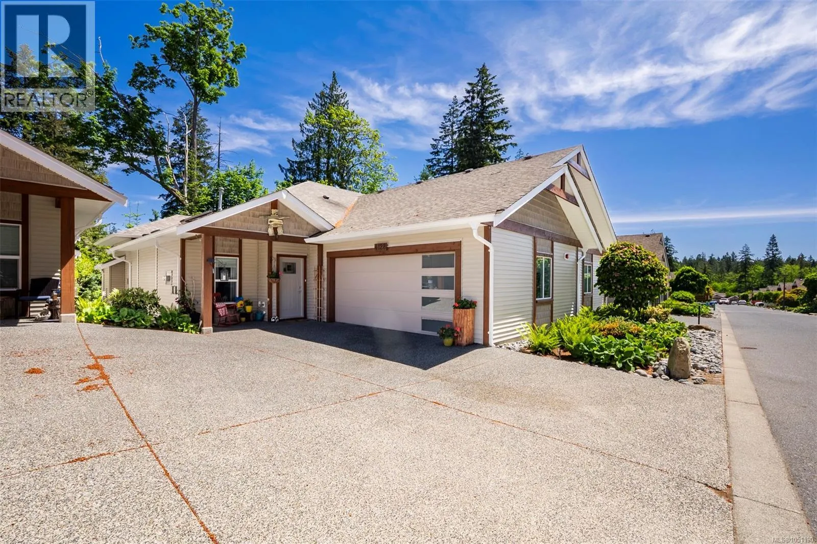 4128 Emerald Woods Pl