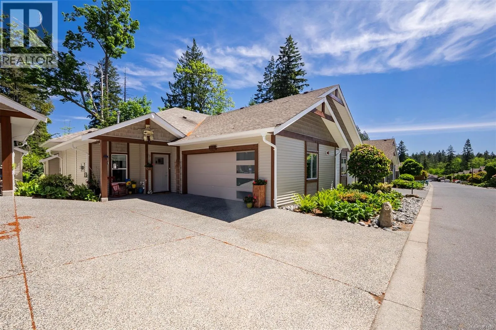 4128 Emerald Woods Pl