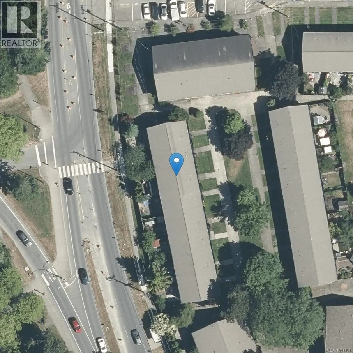 386 Burnside Rd W