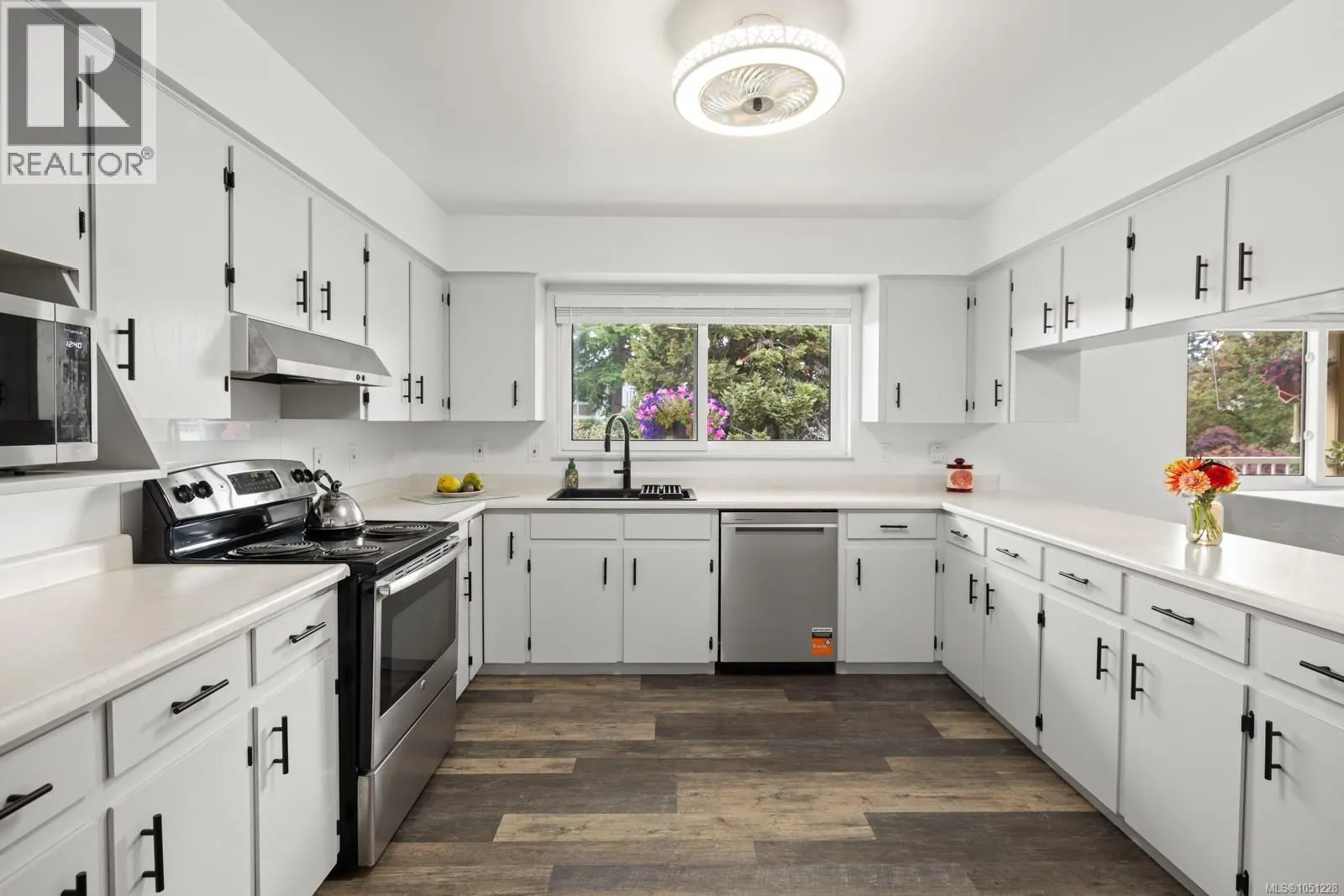 586 Normandy Rd