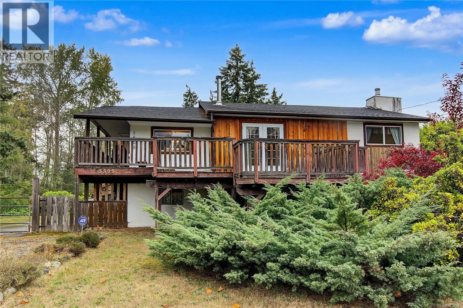 3505 Harris Cres