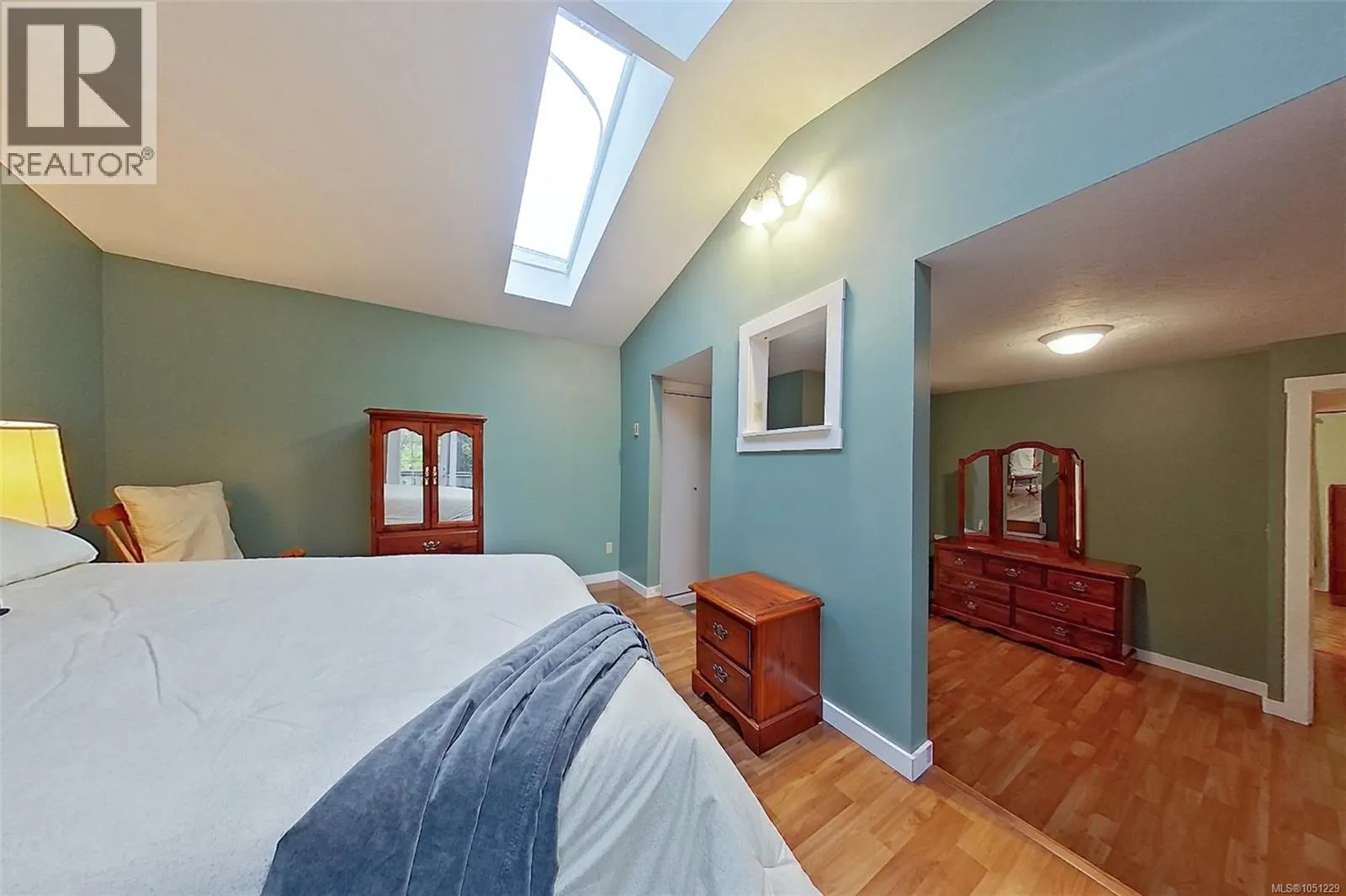 3505 Harris Cres