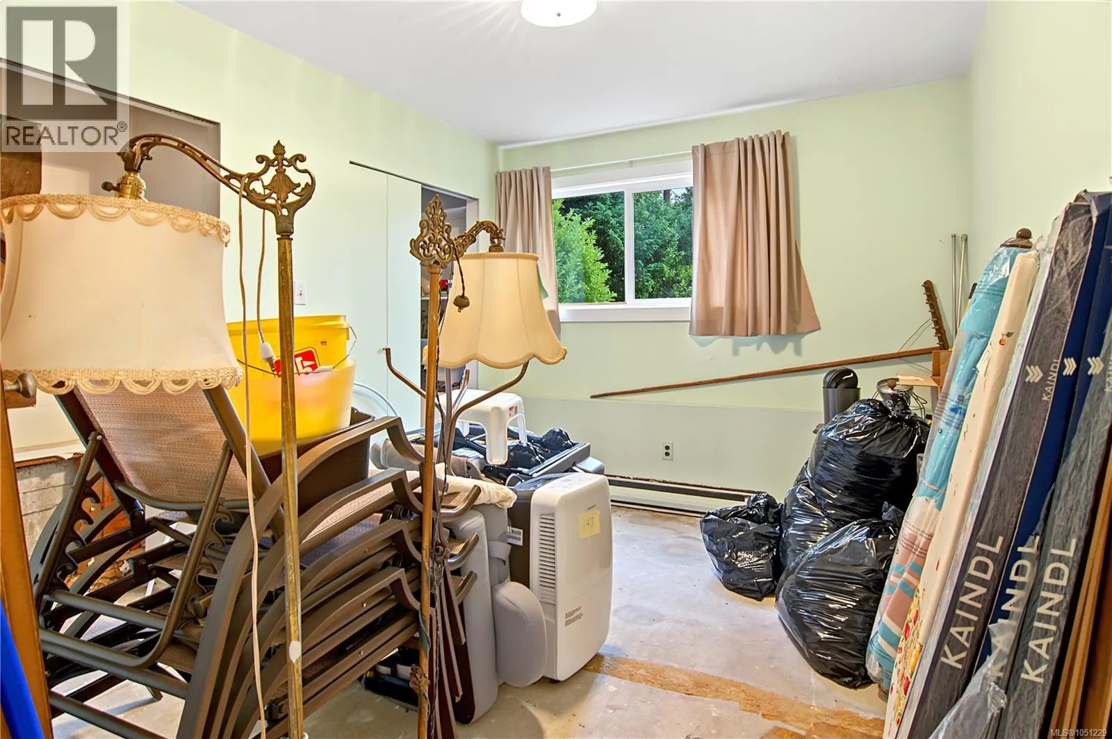 3505 Harris Cres