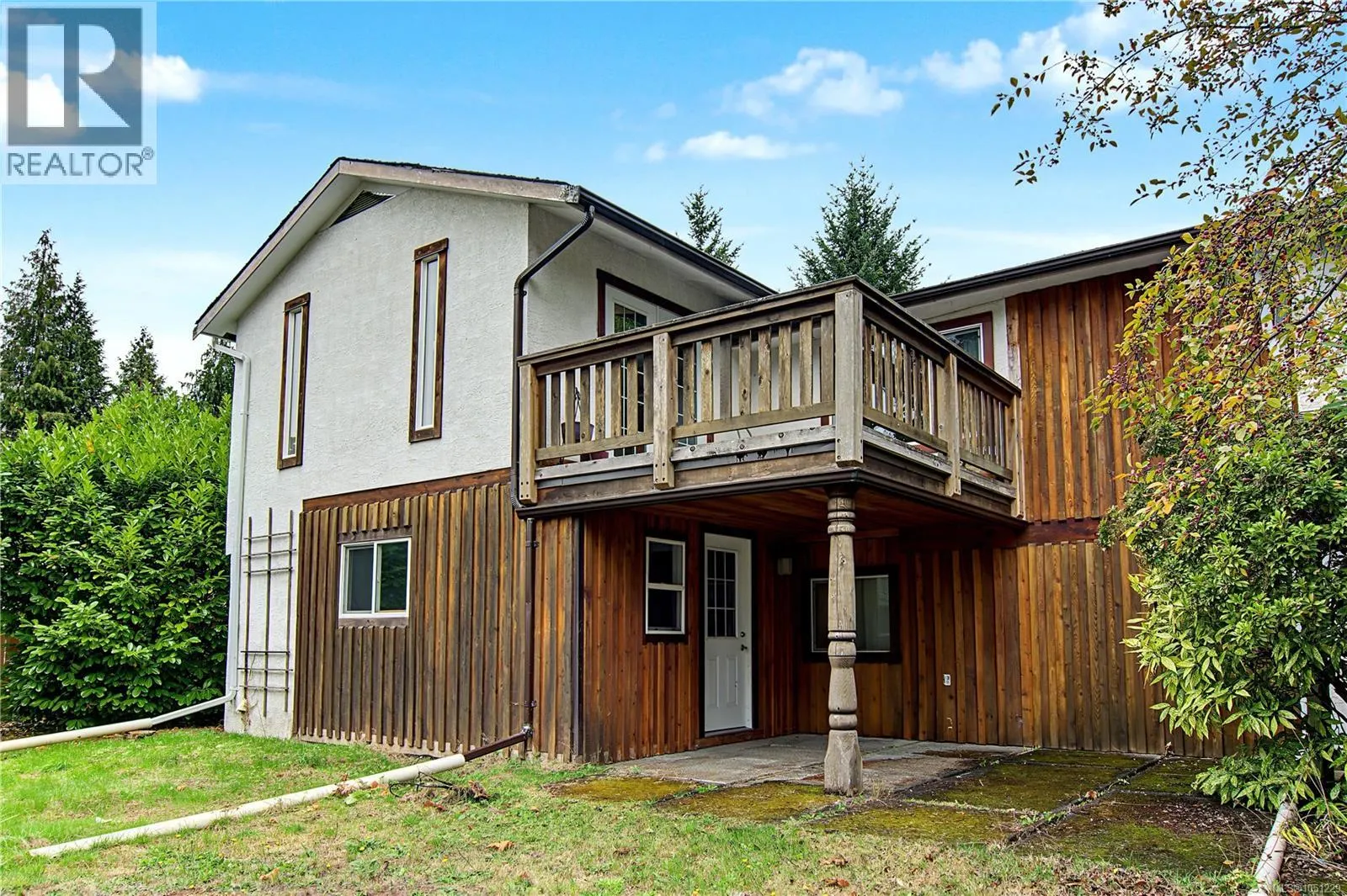 3505 Harris Cres