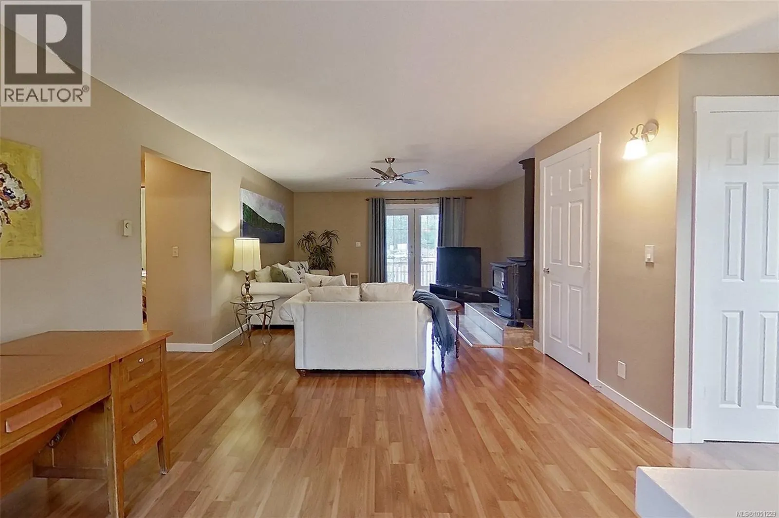 3505 Harris Cres