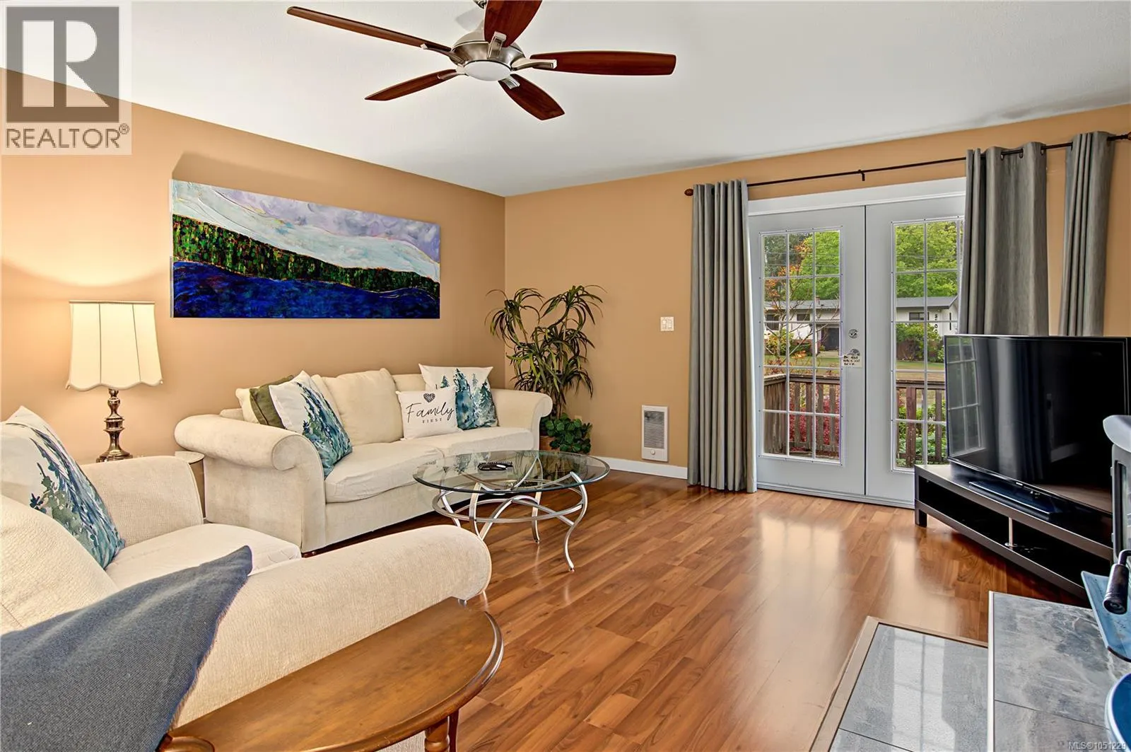 3505 Harris Cres