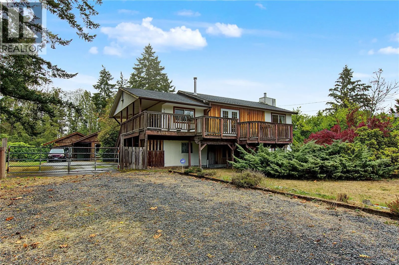 3505 Harris Cres