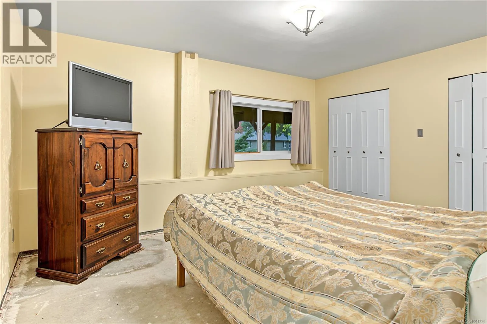 3505 Harris Cres