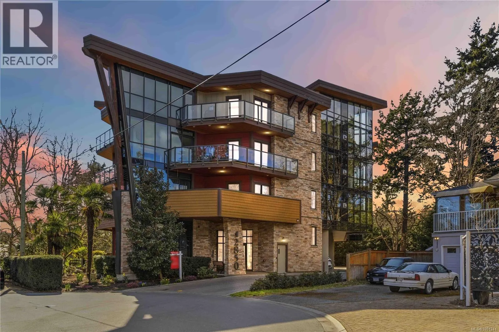 301 2850 Aldwynd Rd