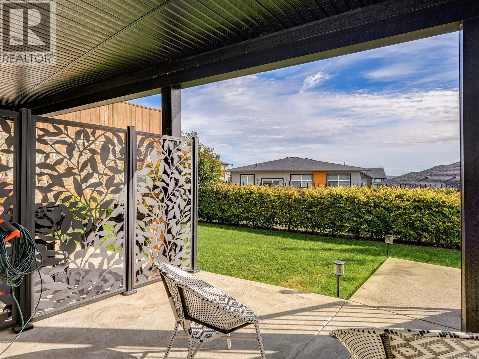2403 Azurite Cres
