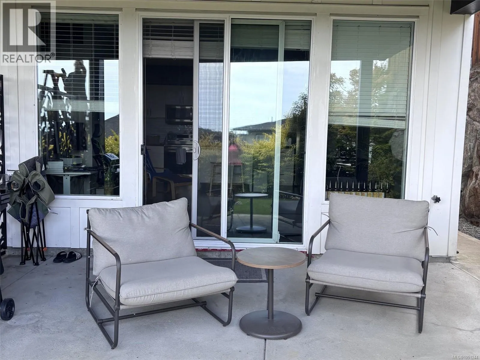 2403 Azurite Cres