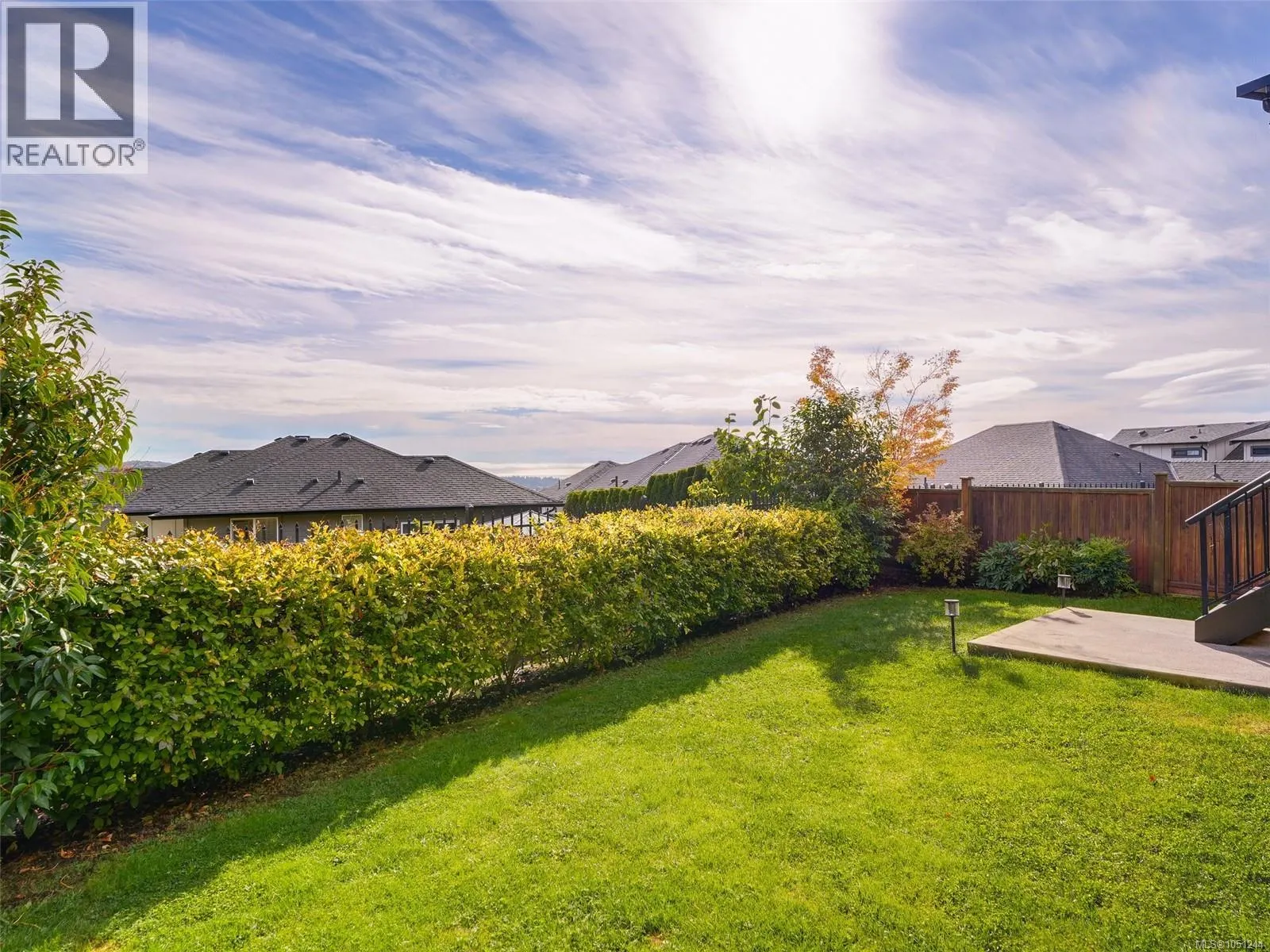 2403 Azurite Cres