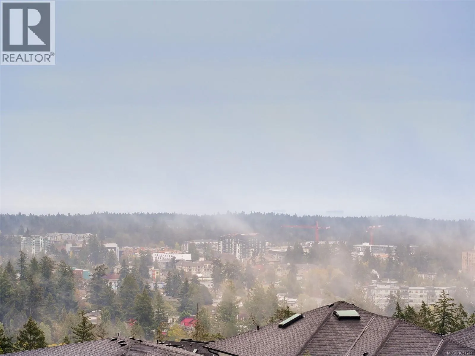 2403 Azurite Cres