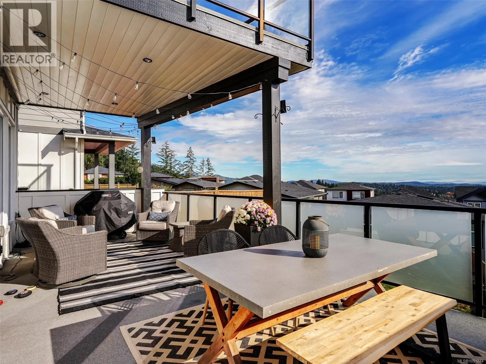 2403 Azurite Cres