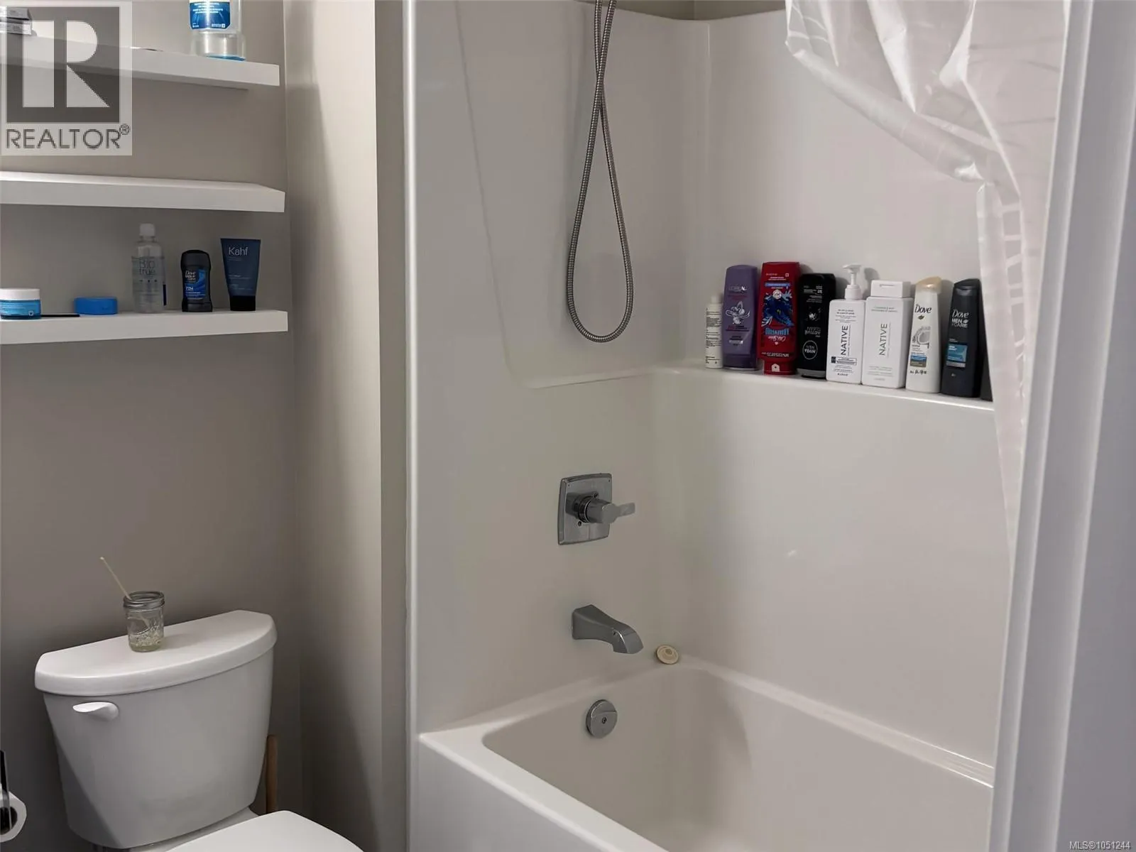 2403 Azurite Cres