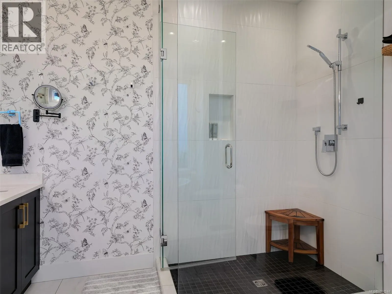 2403 Azurite Cres