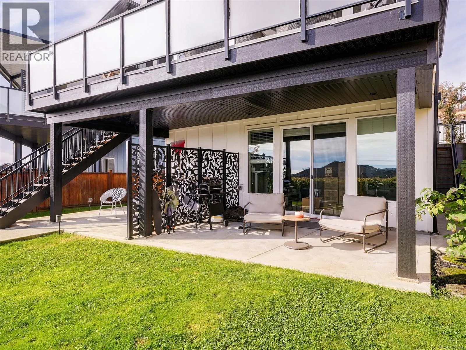 2403 Azurite Cres