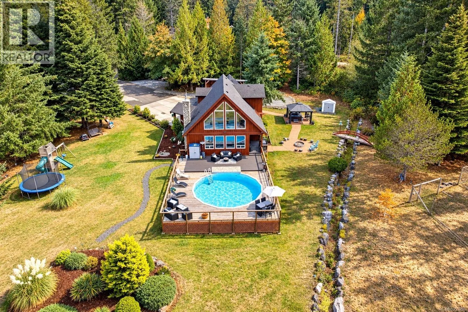 2815 Otter Point Rd
