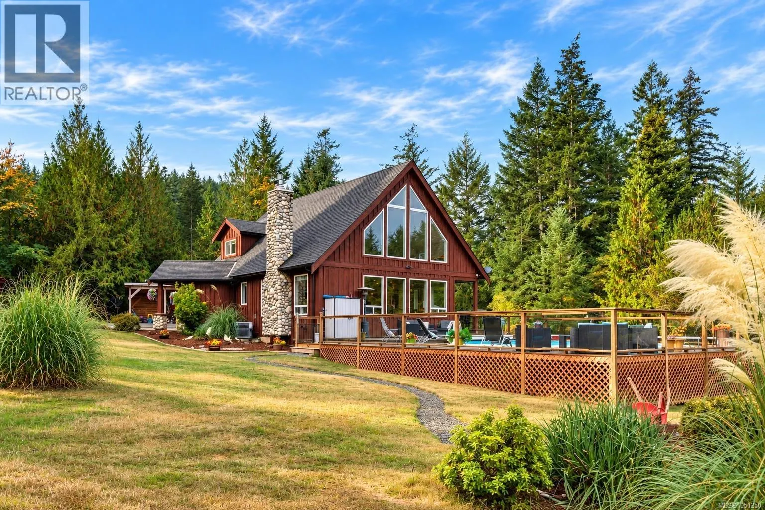 2815 Otter Point Rd