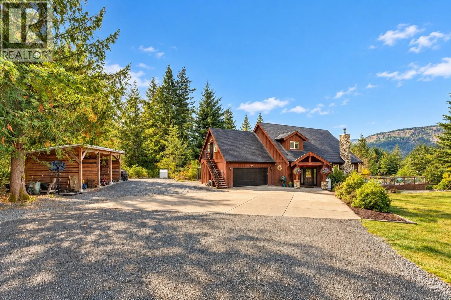 2815 Otter Point Rd