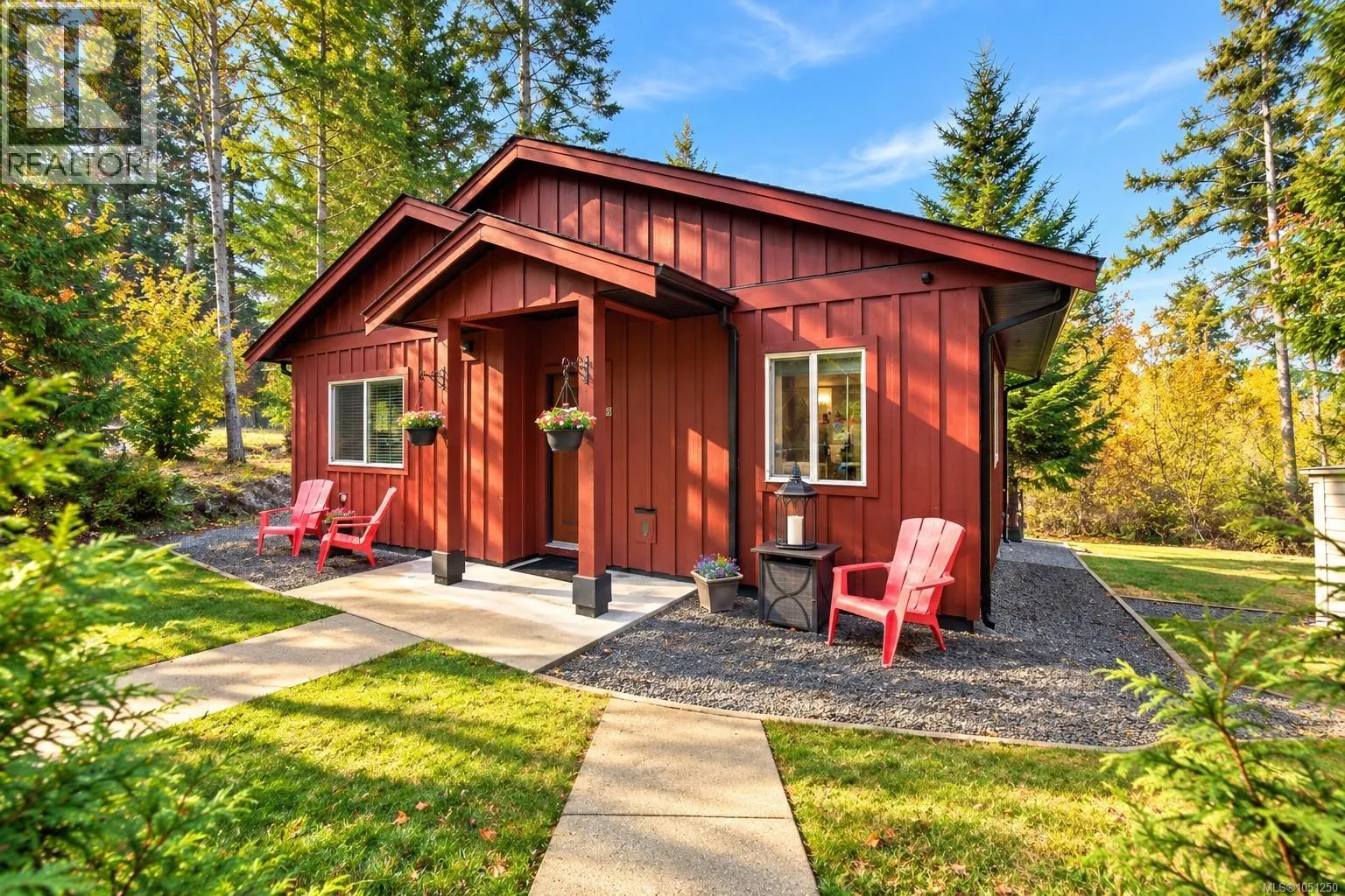 2815 Otter Point Rd