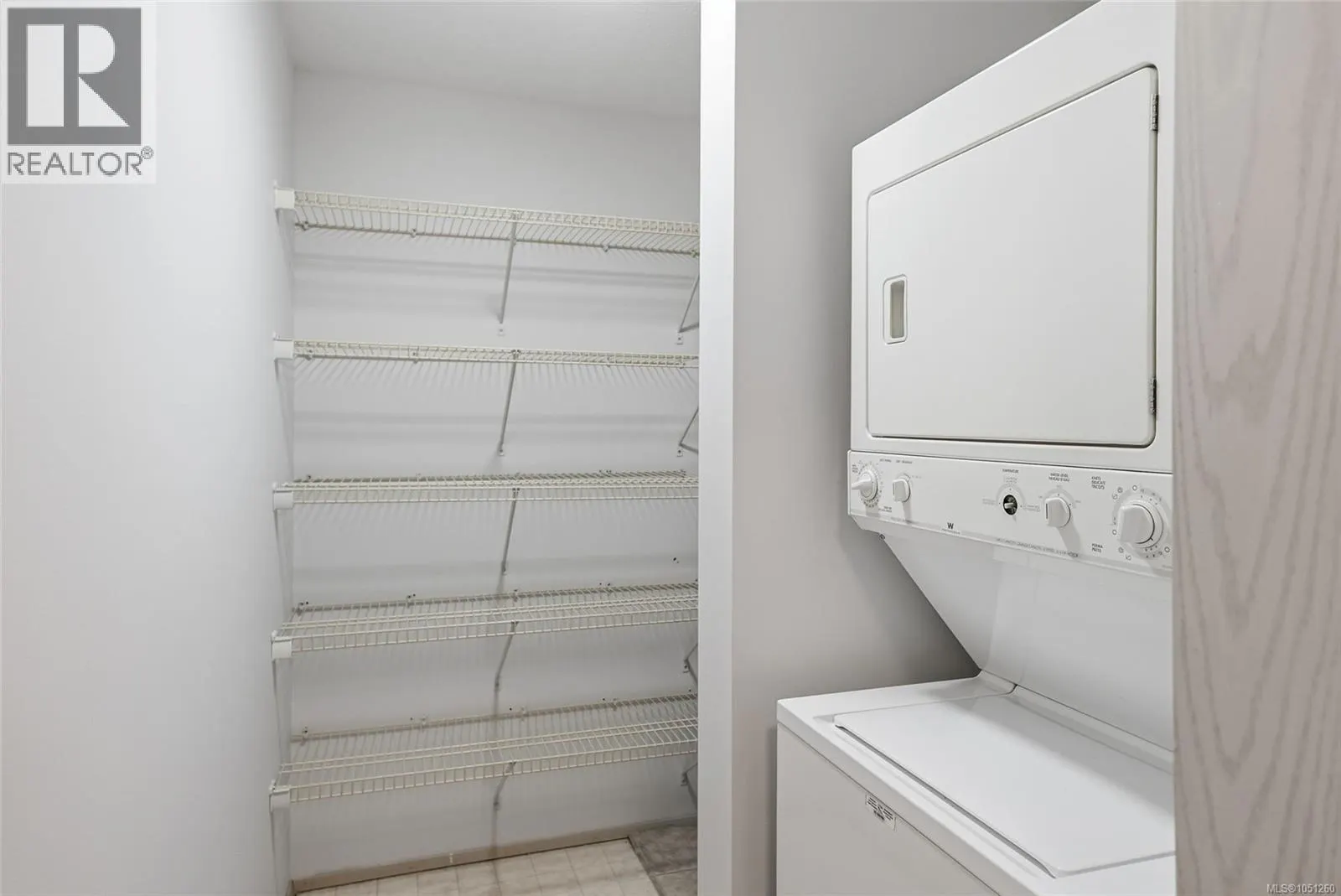 205 4971 Songbird Pl