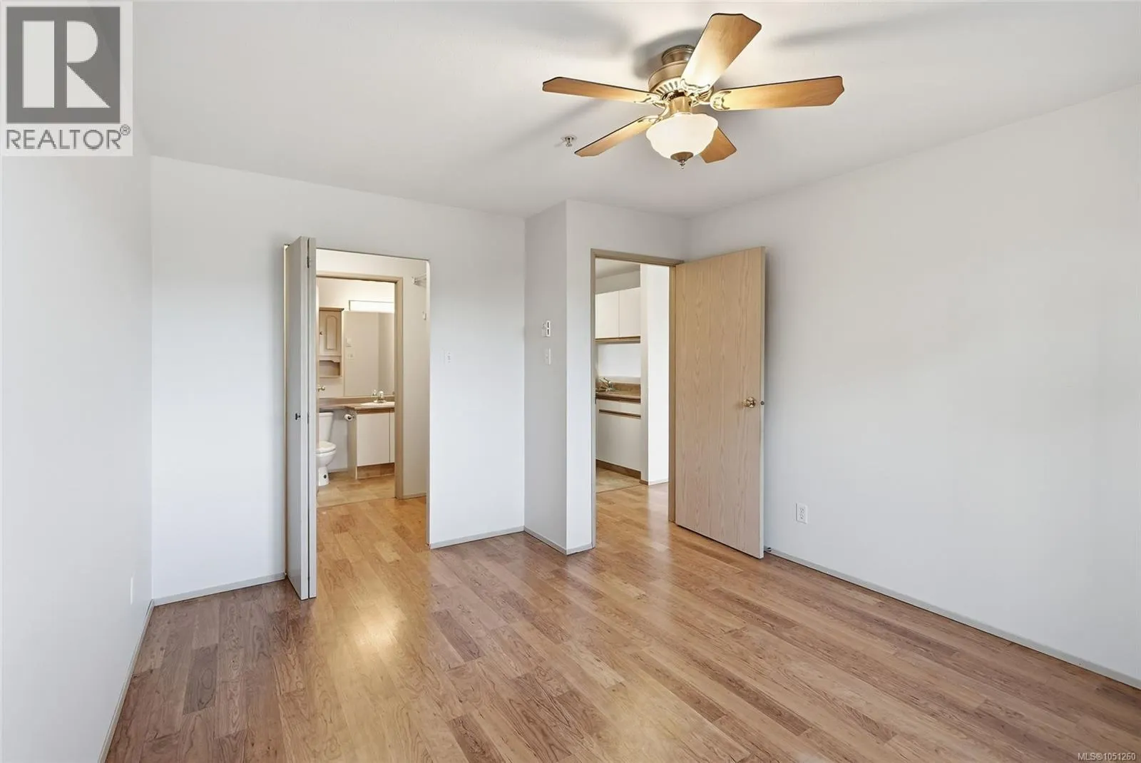 205 4971 Songbird Pl